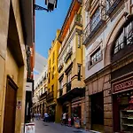 Elegant Apartment - 2 Bd 1 Bth - Center Sevilla